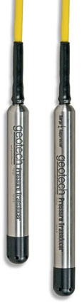 可调压的Geotech标准压力传感器（右侧）